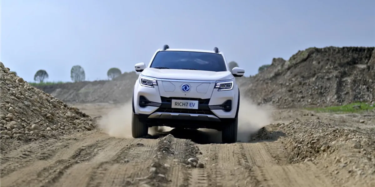 Dongfeng Rich 7 EV