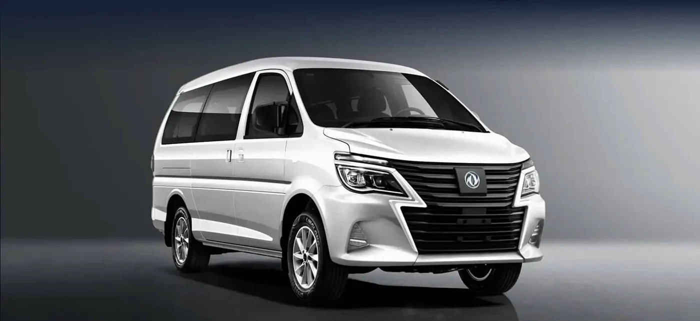 Dongfeng Microbus M5 EV 400 vista lateral
