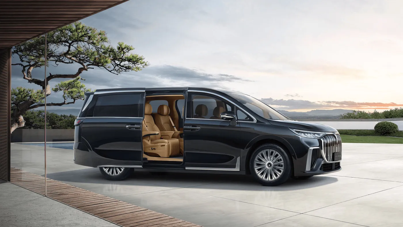 Lateral del Voyah Dream PHEV