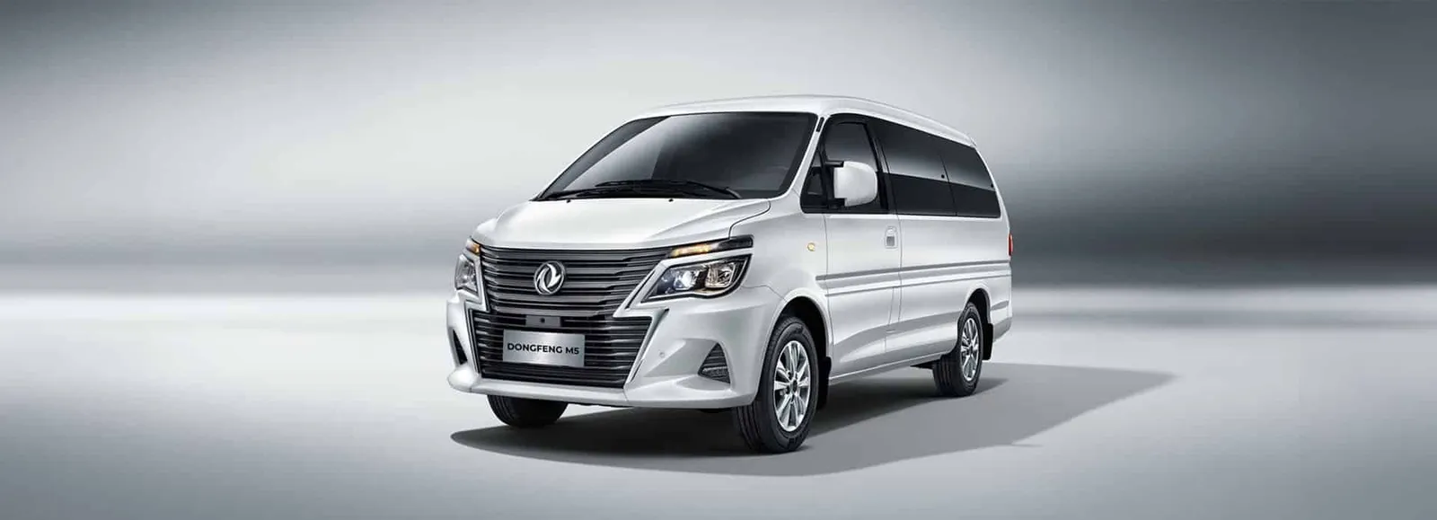 Dongfeng M5 pasajeros