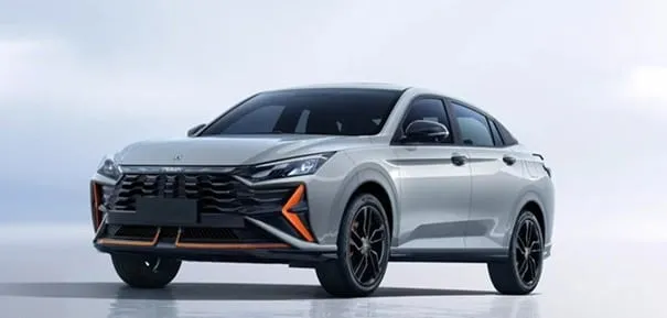 Detalle frontal del Dongfeng Shine Automático E2